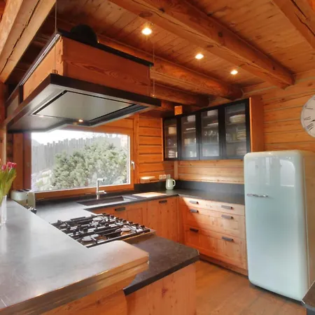 Chalet Formidable Avec Piscine Et Vue