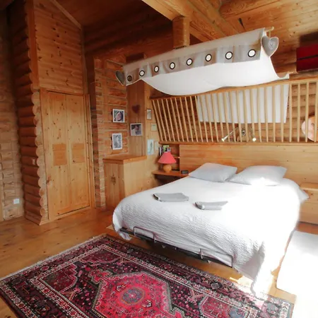 Chalet Formidable Avec Piscine Et Vue