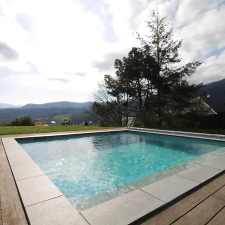 Chalet Formidable Avec Piscine Et Vue