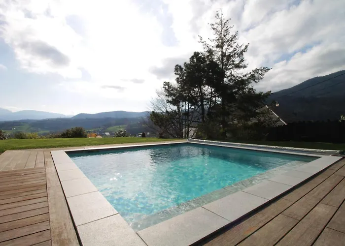 Formidable Avec Piscine Et Vue *